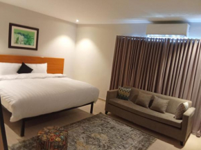 The Avenue Hotel